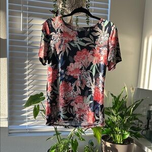 JM Collection Floral Short Sleeve Top - Pink and navy blue
